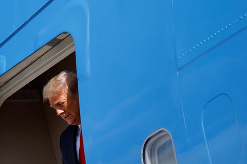 Trump đi như cách ông đến