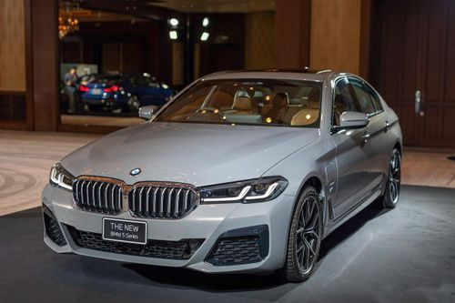 BMW 5-Series 2021 được ra mắt tại Thái Lan, giá từ 100.166 USD