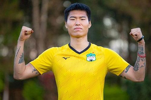 Ngoại binh tin cùng HAGL đánh bại SLNA