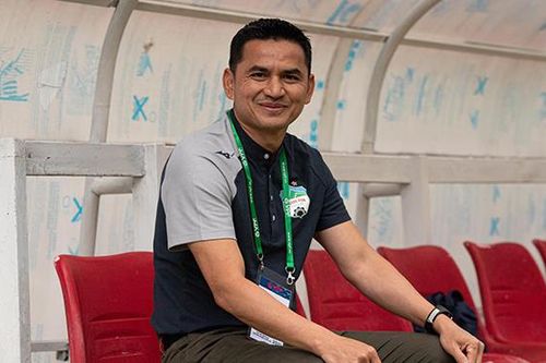 ĐIỂM NHẤN HAGL 2-1 SLNA: Bước ngoặt thẻ đỏ. HAGL thắng nhưng Kiatisuk chưa yên tâm