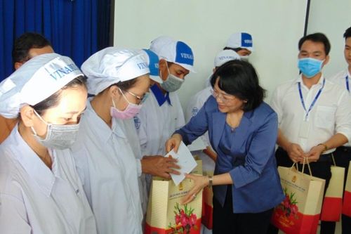 Phó Chủ tịch nước đánh giá cao chính sách của Vinamilk dành cho người lao động