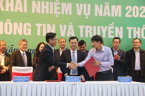 Đà Nẵng: Ký kết hỗ trợ thí điểm triển khai chuyển đổi số