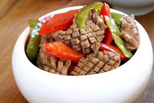 Cách nấu món ăn cường dương cật heo xào ớt, không chút mùi hôi