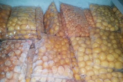 Bắt giữ hơn 1 tấn trứng gà non, tràng lợn không rõ nguồn gốc