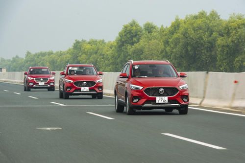 SUV cỡ nhỏ Anh Quốc chinh phục cung đường Hà Nội - Hạ Long