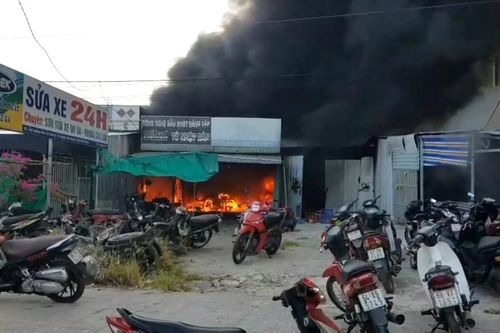 Hỏa hoạn thiêu rụi 24 xe máy ở Phú Quốc