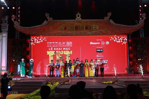 Thành phố Hồ Chí Minh tổ chức khai mạc Lễ hội Tết Việt 2021