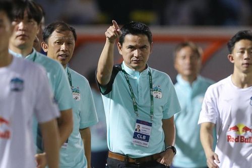HAGL vs SLNA, 17h00 ngày 22/1: Kiatisak có chiến thắng chào sân Pleiku?
