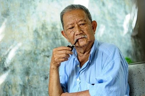 Sức khỏe nghệ sĩ Mạc Can suy yếu, mọi sinh hoạt đều cần người hỗ trợ, dân mạng chung tay gây quỹ giúp ông