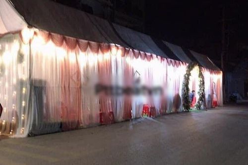 Chàng trai đi xuất khẩu lao động và quang cảnh ngày về: 'Hoa cưới đã kết nhưng chú rể không phải mình'
