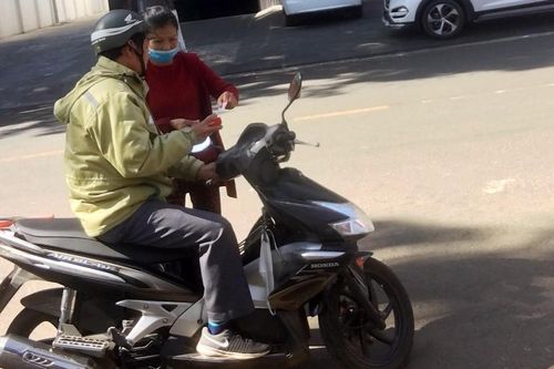 'Cháy vé' trận HAGL - SLNA, khán giả Pleiku háo hức chờ Kiatisak tái xuất