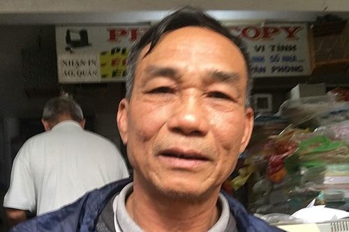 Bầu Đức và cha Công Phượng đến sân Pleiku cổ vũ cho thầy trò Kiatisak