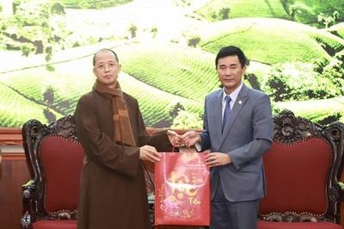 Ban Trị sự Giáo hội Phật giáo tỉnh, Tòa giám mục Hưng Hóa chúc Tết Đảng bộ, nhân dân tỉnh