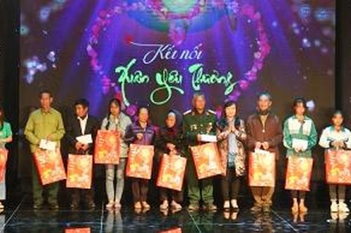 Chương trình 'PTV Kết nối - Xuân yêu thương'