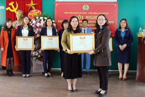 Chăm lo, bảo vệ quyền lợi của người lao động