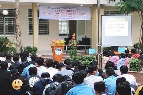 Công an quận 12: Tuyên truyền phòng chống ma túy trong học đường