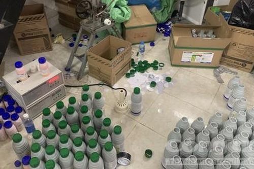Công an TPHCM: Phá đường dây sản xuất thuốc bảo vệ thực vật giả quy mô lớn