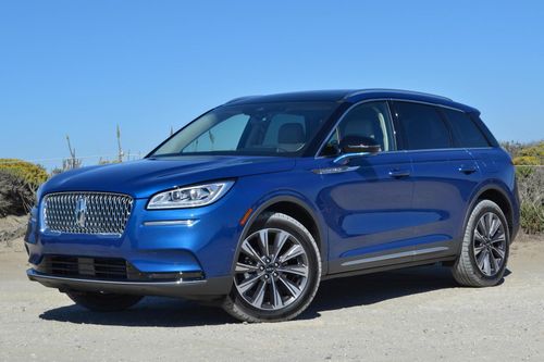 Lincoln Corsair chạy điện sắp ra mắt