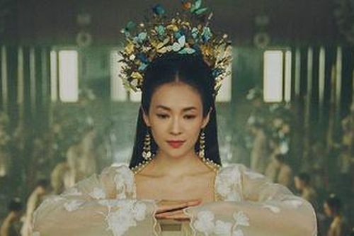 Ê-kíp 'Thượng dương phú' xin lỗi vì sạn trang phục của Chương Tử Di