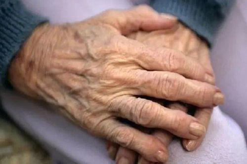 Người phụ nữ Hàn Quốc ngồi tù vì hành hung mẹ chồng