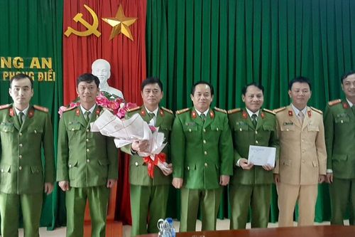 Công an tỉnh TT-Huế khen thưởng các đơn vị phá án cho vay nặng lãi