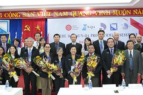Kiểm định chương trình đào tạo bởi các tổ chức quốc tế: 'Chìa khóa' hội nhập