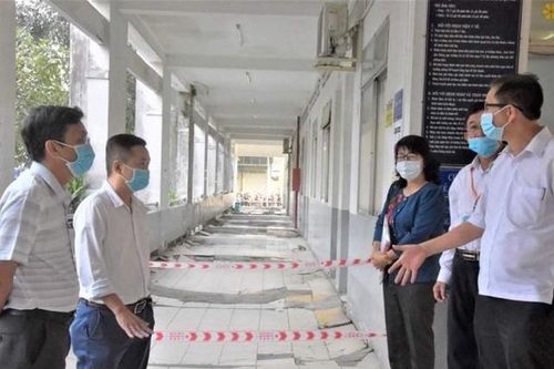 TPHCM: Bệnh nhân tâm thần sống trong 'ngôi nhà khuyết tật'