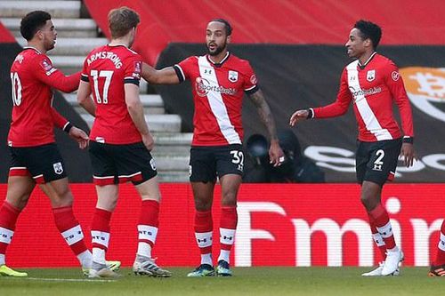 Southampton hất cẳng ĐKVĐ Arsenal ra khỏi FA Cup