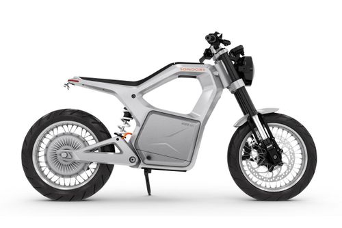 Môtô điện mạnh 20 mã lực, giá gần 116 triệu đồng
