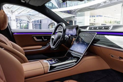 Mercedes-Benz xin lỗi khách hàng vì phải triệu hồi S-Class thế hệ mới