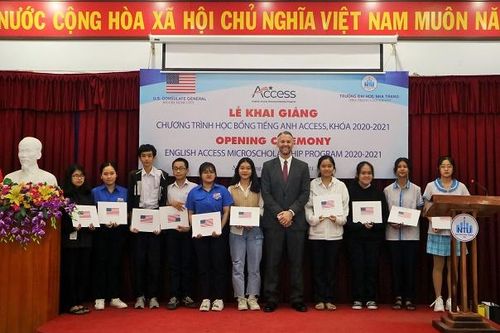 Khai giảng Chương trình học bổng tiếng Anh Access khóa 2