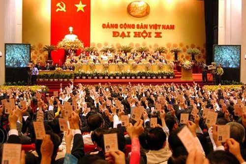 Đại hội đại biểu toàn quốc lần thứ X: Đẩy mạnh toàn diện công cuộc đổi mới đất nước