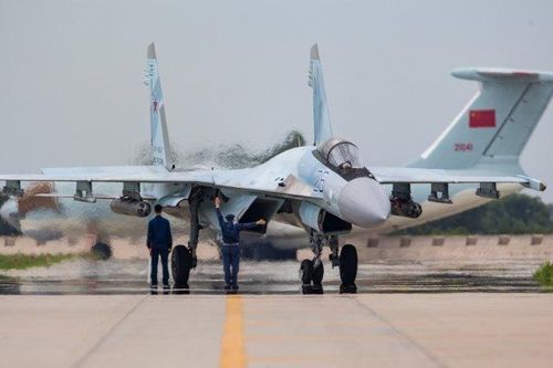 Tại sao Trung Quốc bất ngờ từ chối đề nghị của Nga về tiêm kích Su-35?