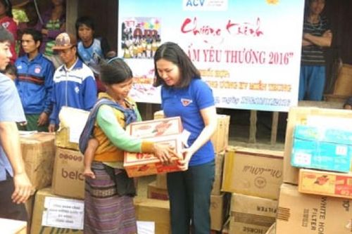 'Xuân tình nguyện - Tết sẻ chia' ở huyện đảo Lý Sơn