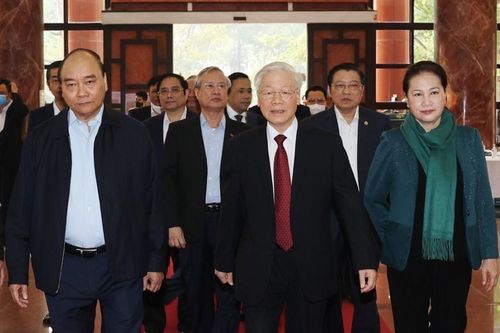 Kỳ vọng lò chống tham nhũng tiếp tục nóng trong nhiệm kỳ mới
