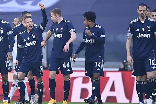 Juventus 2-0 Bologna: Ronaldo im tiếng, Juve vẫn thắng dễ để vào Top 4