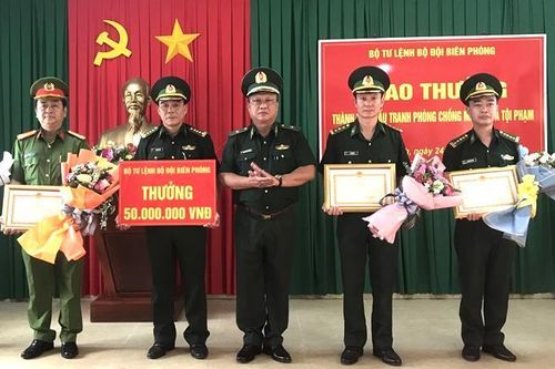 Trao thưởng các đơn vị phá thành công 3 chuyên án ma túy lớn