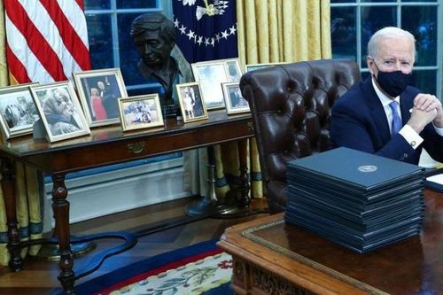 Bên trong Phòng Bầu dục của ông Joe Biden