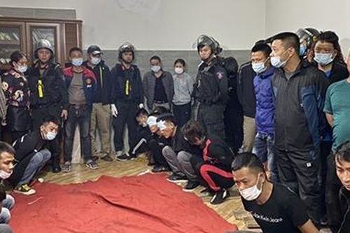 Triệt phá tụ điểm tổ chức đánh bạc dưới hình thức 'xóc đĩa'