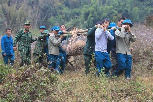 Sơn La hủy nổ quả bom hơn nửa tấn gần Quốc lộ 6