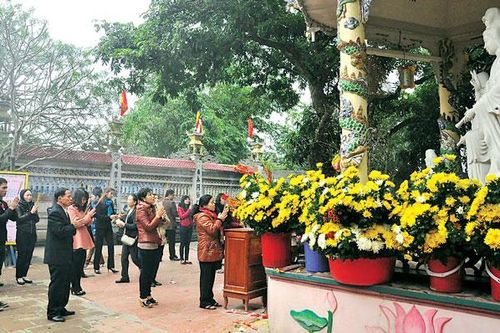 Giữ nét đẹp truyền thống, sửa hành vi chưa đẹp