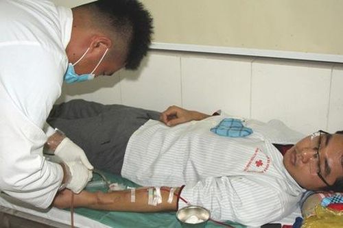 Câu chuyện nhói lòng và ước muốn giản dị của những phận đời chạy thận ngày giáp Tết