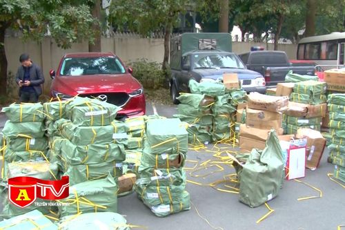 Phát hiện hơn 39.000 sản phẩm khóa và phụ kiện cửa giả nhãn hiệu