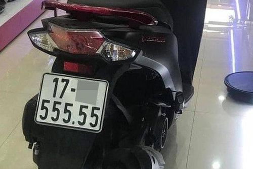 Thêm 1 'bàn tay vàng trong làng bốc biển': xe Vision biển ngũ quý 5