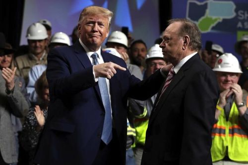 Tỷ phú mất nhiều tiền nhất dưới thời cựu Tổng thống Trump