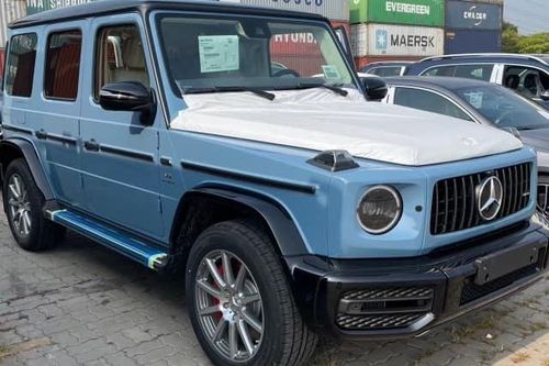Cường Đô la sắm Mercedes AMG G63 màu độc nhất Việt Nam tặng vợ