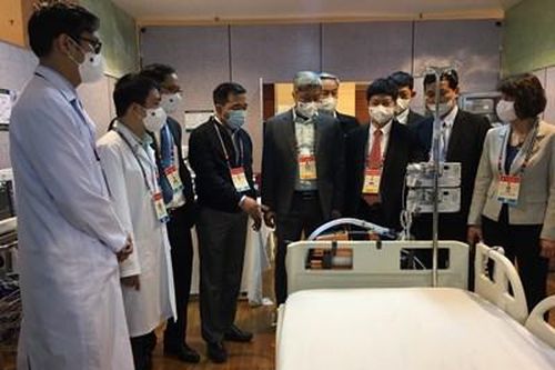 Khoảng 500 cán bộ y tế phục vụ Đại hội XIII