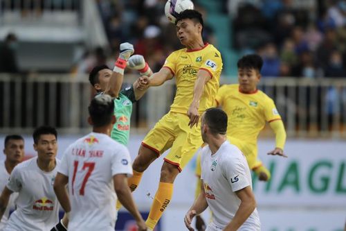 SLNA: 'Đột phá' nào từ ban huấn luyện?