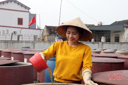 Nước mắm truyền thống Hà Tĩnh 'đắt hàng' dịp cận tết