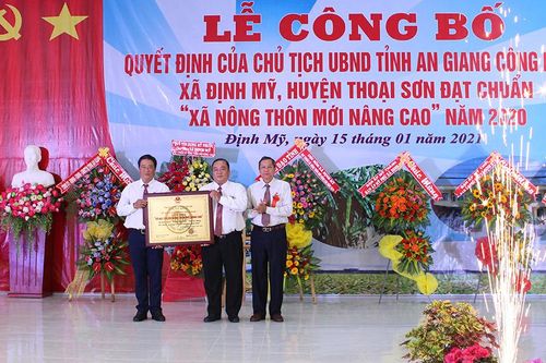 Niềm vui ngày xuân ở xã đạt chuẩn nông thôn mới nâng cao